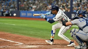 Chandler Simpson: El bateador de los Rays que triunfa con contacto y velocidad, sin jonrones