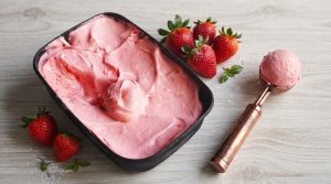 ¿Cómo hacer helado de frutillas en casa? La receta más fácil para días de calor