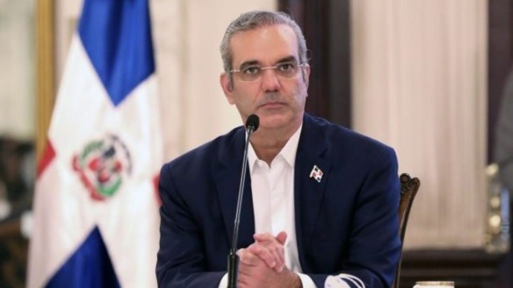 «Cada dólar tiene una obra»: Abinader y la comisión de veedores presentan el primer balance de los fondos de Aerodom