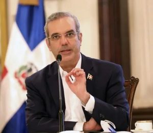 «Abinader designa 21 nuevos funcionarios diplomáticos y consulares mediante el Decreto 705-26»