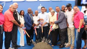 Ministerio de Deportes inicia construcción de moderno estadio de béisbol en Consuelo