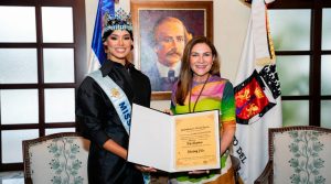 Joheirry Mola, Miss Mundo 2026, es reconocida como hija adoptiva de Santo Domingo