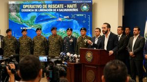 Bukele amenaza a pandillas en Haití con una ofensiva mayor si no liberan a cuatro salvadoreños