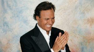 De archivo a luz verde: los giros del caso de Julio Iglesias ante la justicia española