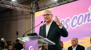 Gonzalo Castillo rechaza comparación de Abinader y asegura que las obras del PLD están «a la vista de todos los dominicanos»