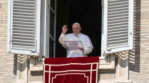 El papa que operó su agenda entre misas y llamadas a Putin: León XIV deja el Gemelli y vuelve al Vaticano