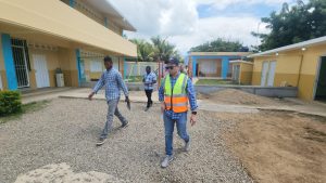 Infraestructura Escolar supervisa obras y trabajos de mantenimiento en centros educativos de Valverde