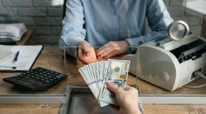 «Banco Central reporta el dólar a RD$61.12 para compra y RD$61.82 para venta este lunes»