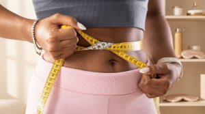 Por qué el cuerpo necesita grasa: funciones, riesgos de su carencia y cómo medirla