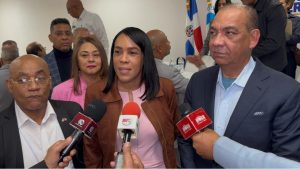 Kenia Bidó llama a los dominicanos en el exterior a empadronarse y fortalecer su participación electoral