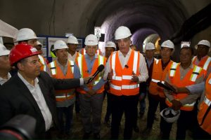 Abinader supervisa túnel que busca solucionar inundaciones en la avenida Luperón